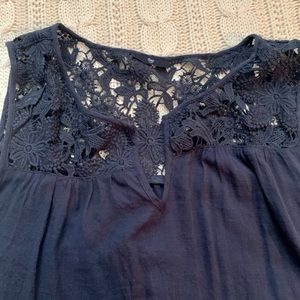 Gap Flowy Lace Detail Sleeveless Top